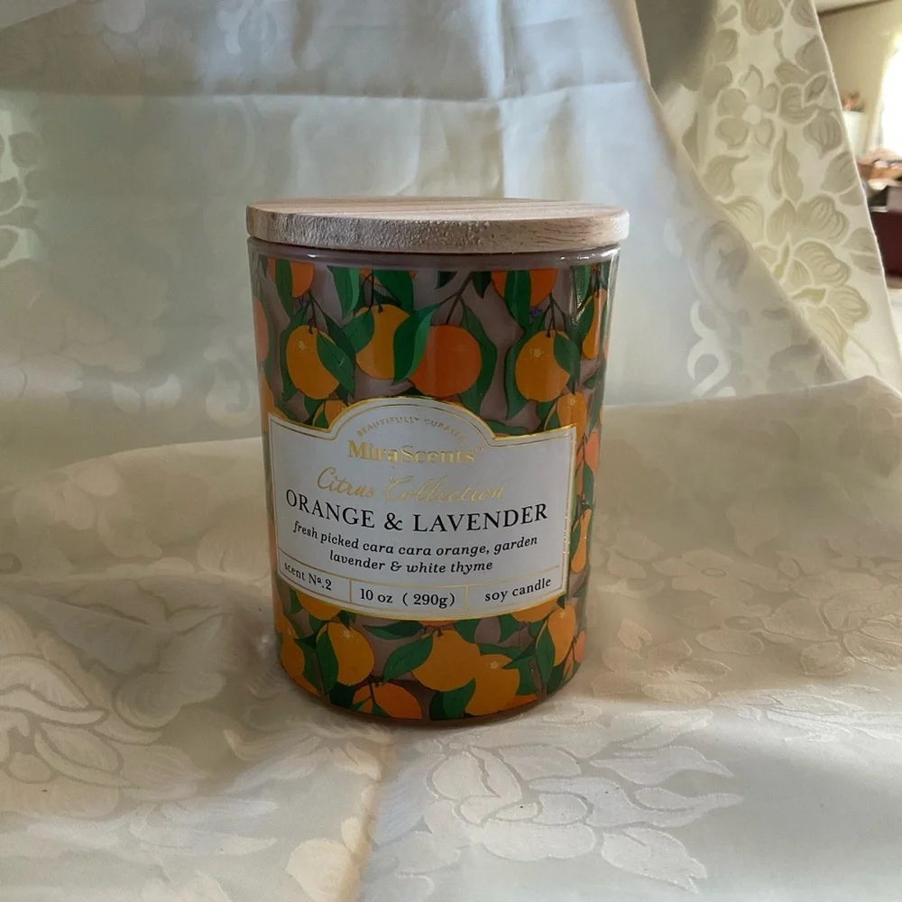 Mira Scents Citrus Collection Soy Candle. Citrus & Lavender scent 10 oz.